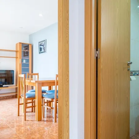 Homeholidaysrentals Carisa